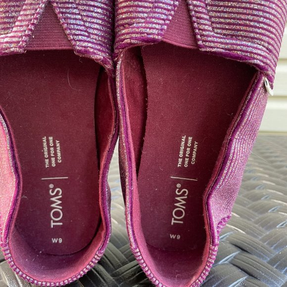 Maroon and Silver Striped Toms, Size 9 - Picture 9 of 9